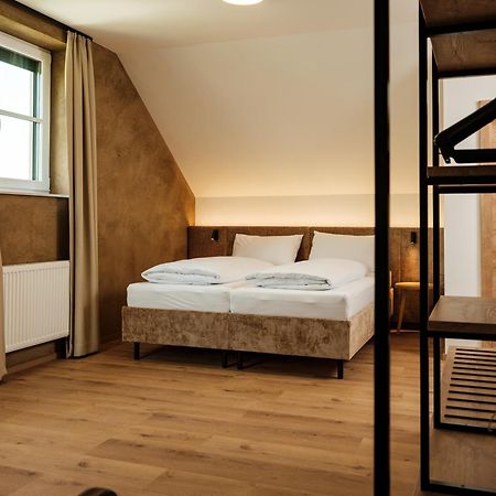 Hotel Neustifter พอยส์ดอร์ฟ ภายนอก รูปภาพ