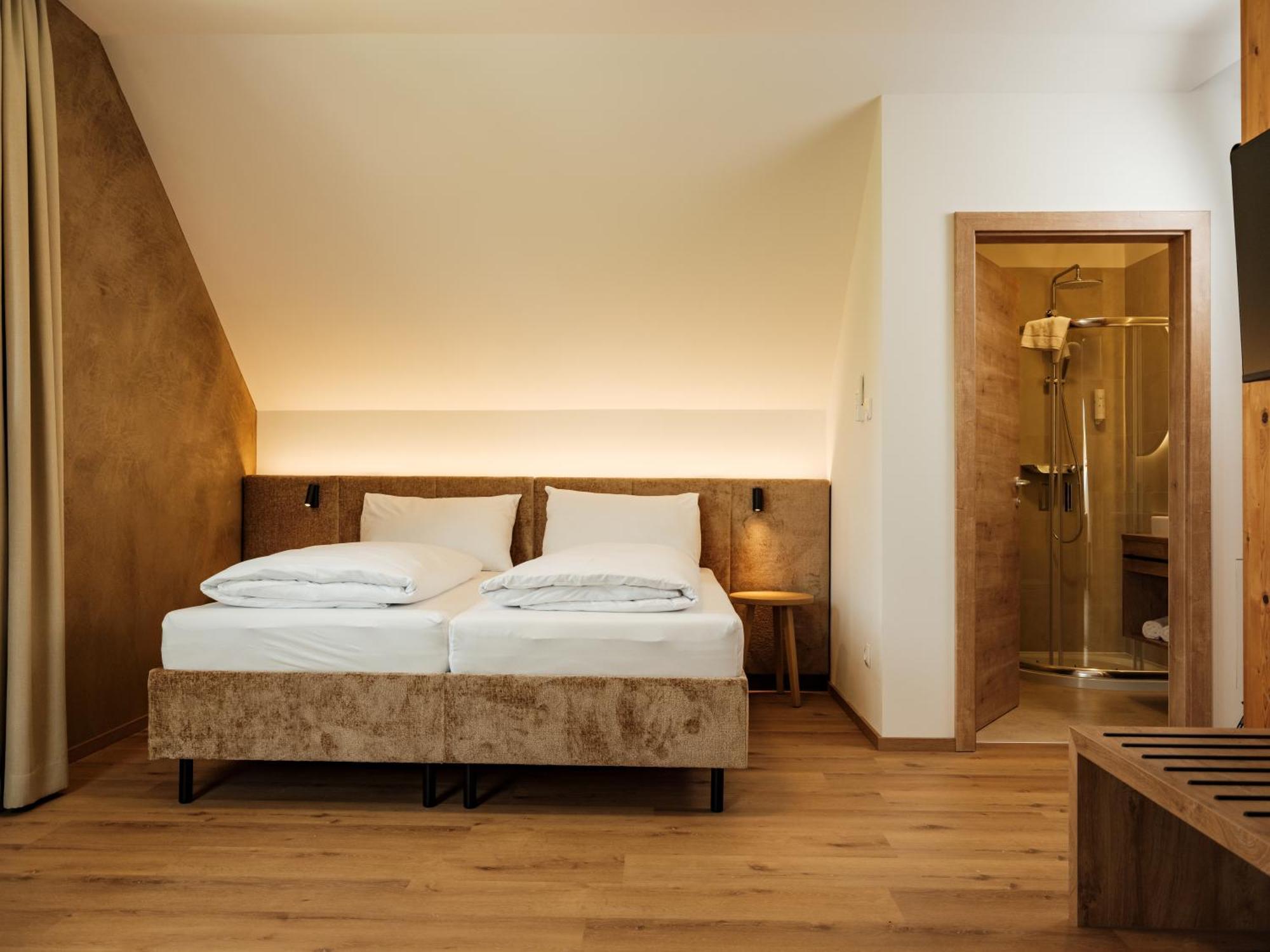 Hotel Neustifter พอยส์ดอร์ฟ ภายนอก รูปภาพ