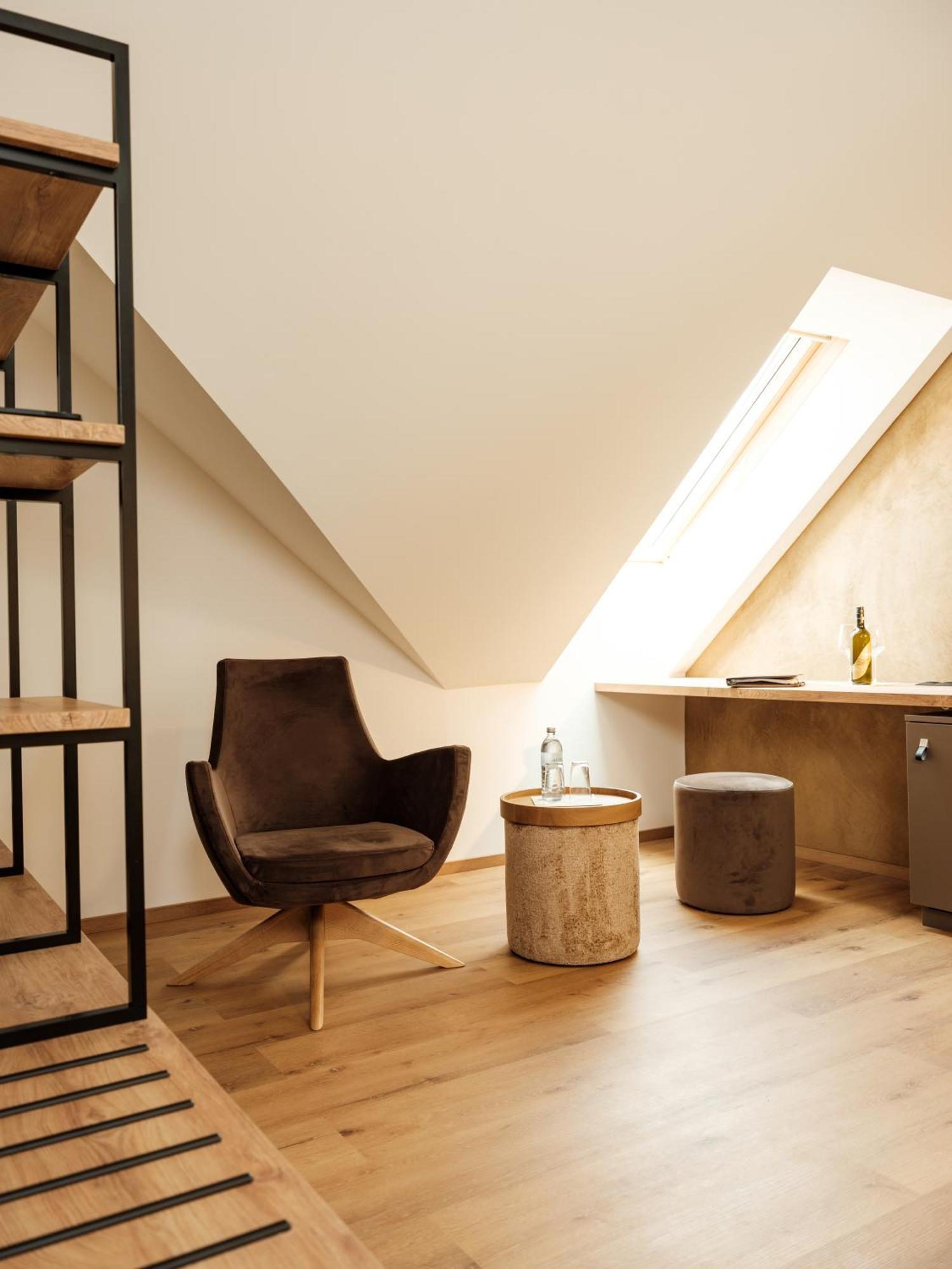 Hotel Neustifter พอยส์ดอร์ฟ ภายนอก รูปภาพ
