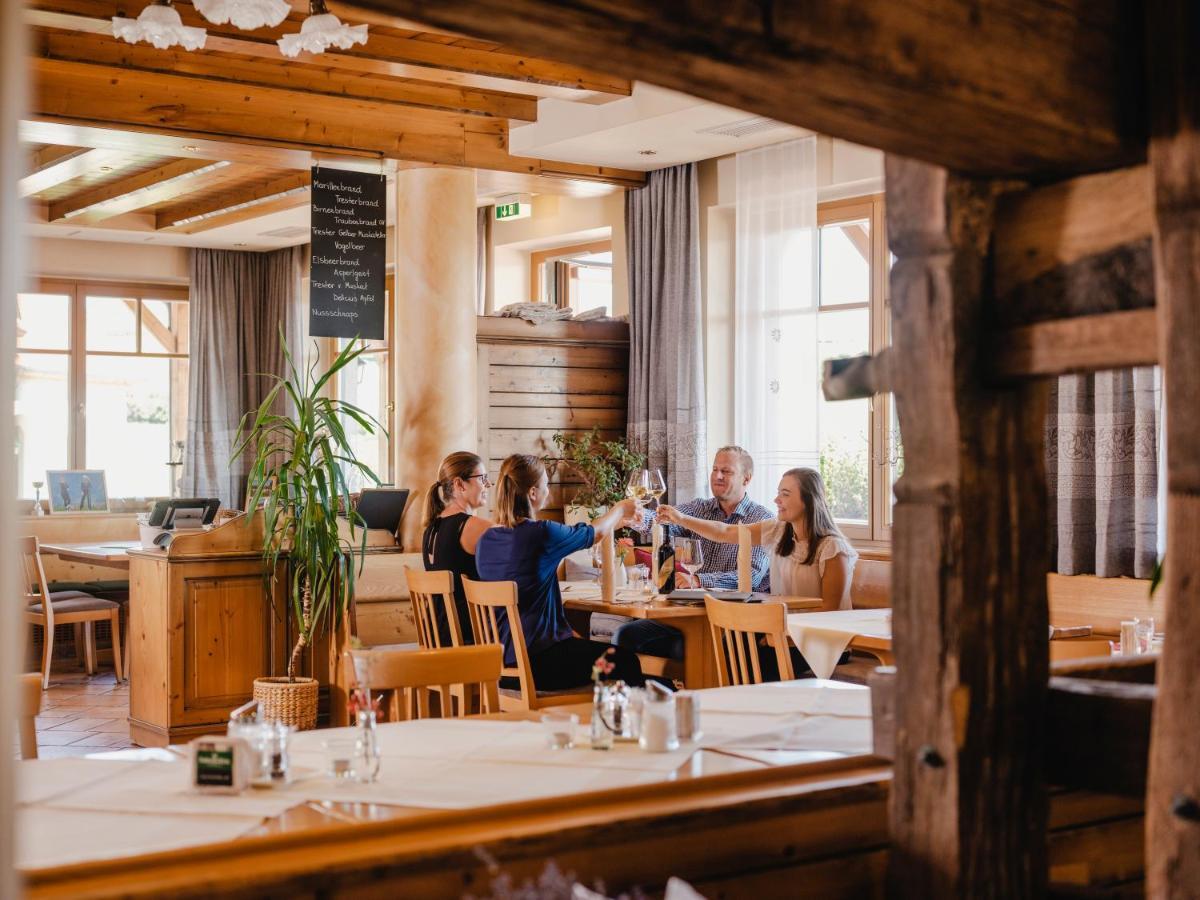 Hotel Neustifter พอยส์ดอร์ฟ ภายนอก รูปภาพ